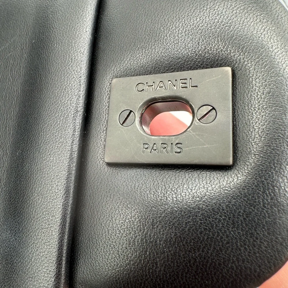 Chanel So Black Jumbo Lambskin - Picture 7 of 12